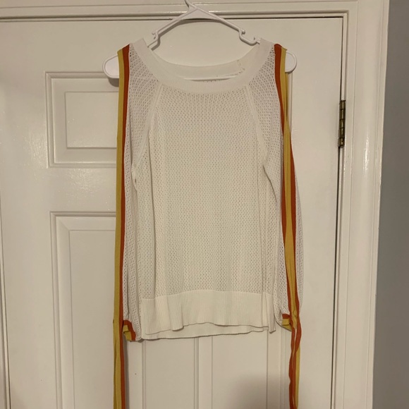 Top - Picture 5 of 5